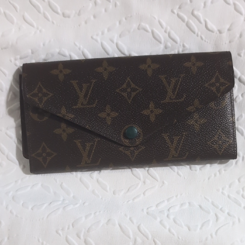 Louis Vuitton Brown Monogram Wallet - Picture 1 of 5